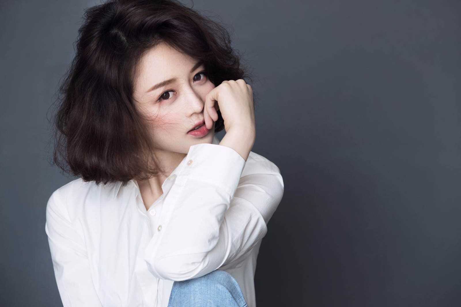 “摇啊摇,摇到外婆桥”的那首童谣的歌词是什么?