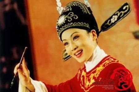 民女名叫冯素珍的歌词