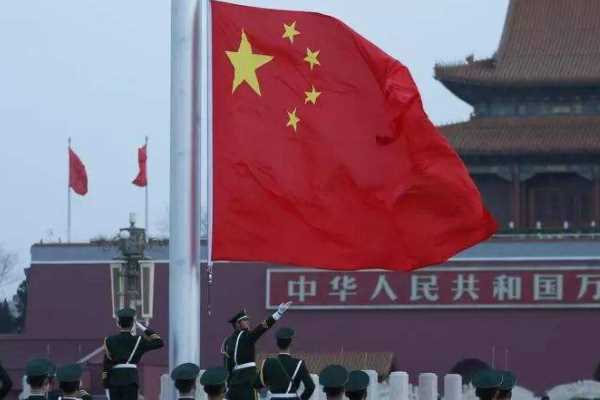 一首歌颂国旗的内容和歌名