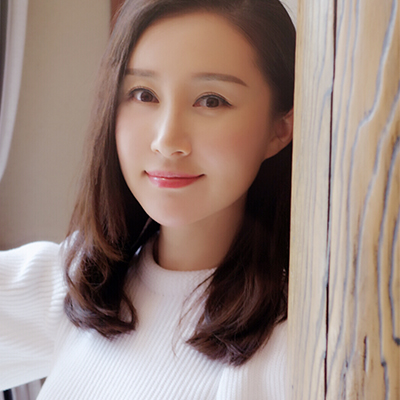 泩